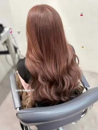 ロング カラー 🩰ピンクベージュ 💞midori💞のヘアスタイル