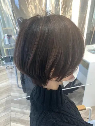 ミディアム ブリーチなしダブル/ レイヤーカット 小棹のヘアスタイル