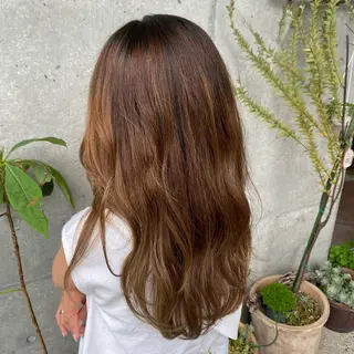 ロング カラー oshare tom (スタイリスト)所属・人気🌻《髪質改善》 平井 綾乃のヘアスタイル