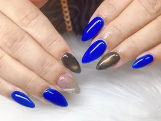 ネイル ECLAT エクラ所属・寺山 千鶴のネイルデザイン