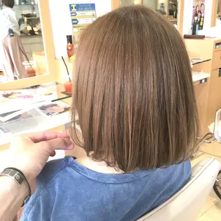 ミディアム カラー 🐝肥田 しょーと🐝のヘアスタイル