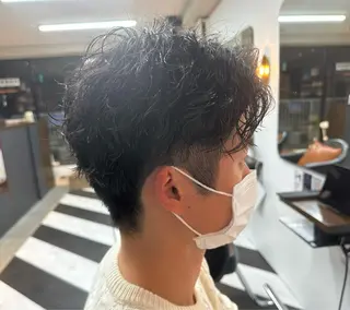 ショート パーマ メンズ 守屋 寿哉のヘアスタイル