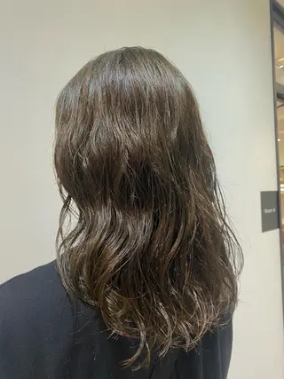 ミディアム カラー パーマ ♡オシャ髪♡AI ✂️newi町田のヘアスタイル