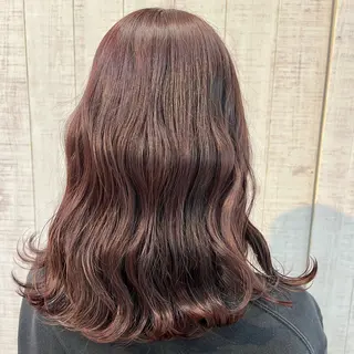 セミロング カラー 藤岡 瑚乃美のヘアスタイル