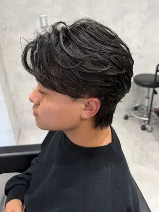 ショート パーマ メンズ ユウ🪄 パーマ指名No1のヘアスタイル