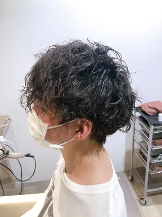 ミディアム パーマ メンズ CYNTHIADUE 店長｜ IRISUのヘアスタイル