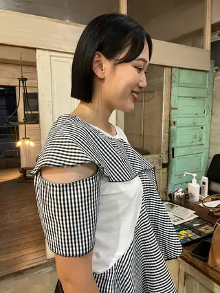 ショート ハイトーン/顔まわり レイヤー/YUKAのヘアスタイル