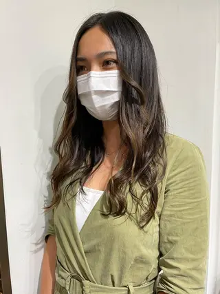 ロング 🐬脱白髪染めカラー 清水大世🐬のヘアスタイル