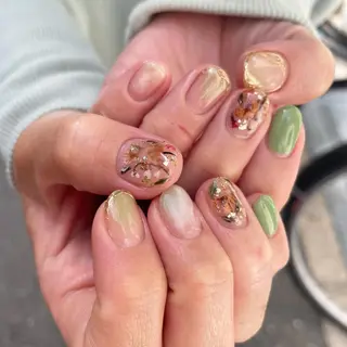 ネイル nail.gorin所属・吉村 優子のネイルデザイン