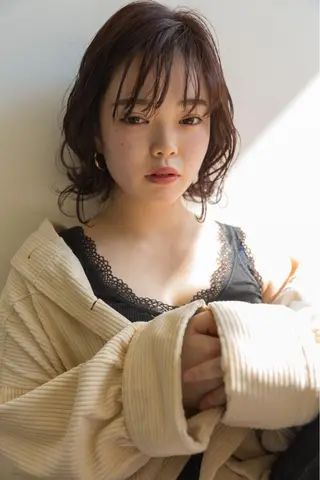 ショート カラー robe所属・ツジガキ ユウスケのヘアスタイル