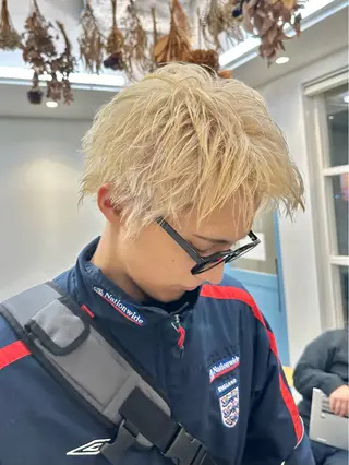 カラー メンズ YUME/ ブリーチ／ハイライトのヘアスタイル