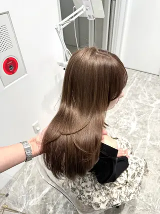 ミディアム カラー ボブ  /顔周り COAGINZA日向のヘアスタイル