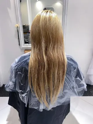 ロング カラー ducha所属・DUCHA Tomida naoのヘアスタイル