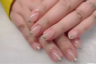 ミディアム nina beautyのネイルデザイン