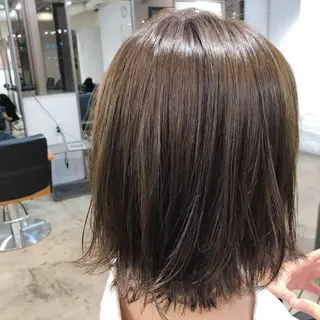 ショート カラー ベージュカラー🤎 鈴木サトミのヘアスタイル