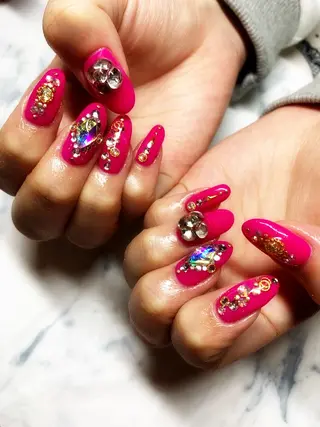 ネイル 菅野 愛花のネイルデザイン