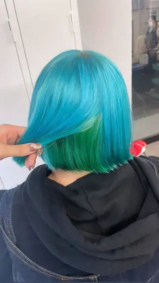 ショート カラー ili心斎橋所属・🩵ハイトーン/ レイヤーYUZU🩵のヘアスタイル