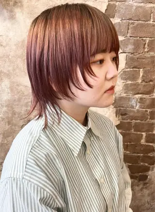 ショート カラー ブリーチ、パーマ 西部笑のヘアスタイル