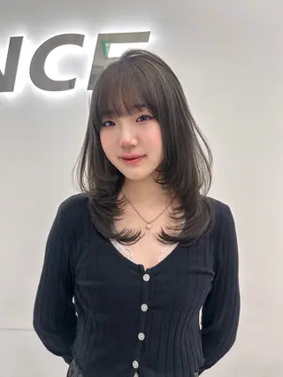 ロング カラー 上品モテヘア🩶 karen🩶のヘアスタイル