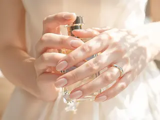 ネイル Eri 歴8年 / 南森町ネイル💅のネイルデザイン