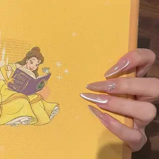 ネイル U.m nail salon所属・U.m nail salonのネイルデザイン