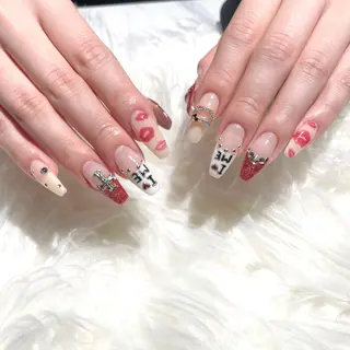 ネイル マシェリローズ所属・Macherie Roseのネイルデザイン