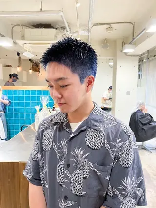 ショート カラー メンズ スパイキーショート/ メンズヘア/hugeのヘアスタイル