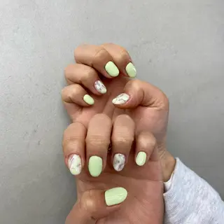 ネイル SHELL TOKYO所属・鎌田 玲奈のネイルデザイン