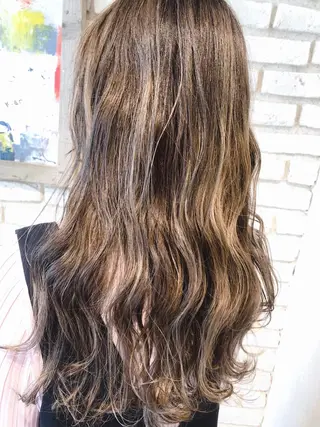 ロング カラー oasis(オアシス)所属・oasis/吉岡 /白髪の悩み解決へのヘアスタイル