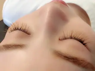 マツエク・マツパ Vitamin*-ビタミン-所属・Vitamin* -ビタミン-のマツエク・マツパデザイン