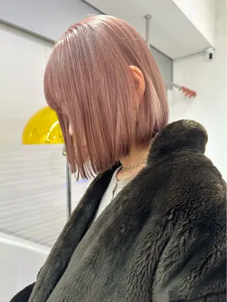 ミディアム カラー 🍓ケアブリーチ× レイヤーカット🍓のヘアスタイル