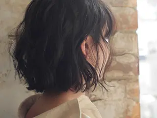 ショート カラー ヘアアレンジ 暗髪カラー🫐パーマ おくだりんかのヘアスタイル