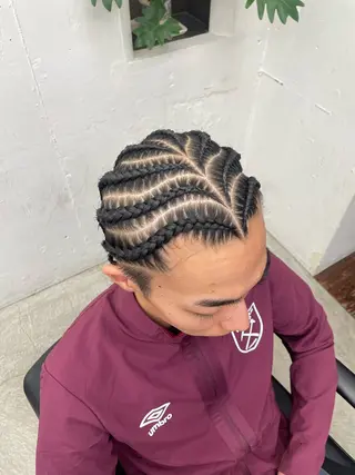 ヘアアレンジ メンズ コーンロウ／ブレイズ SYUのヘアスタイル