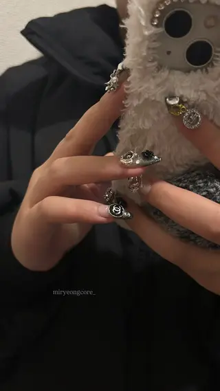 ネイル vinaka所属・趙 美伶のネイルデザイン