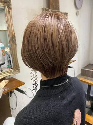 ショート カラー 女性リピ90%🍨 🩷佐藤みずきのヘアスタイル