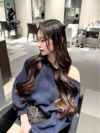 ロング ヘアアレンジ 韓国ヘア🇰🇷/ みう/미우 ☪︎のヘアスタイル