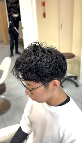 ミディアム パーマ メンズ 🔮メンズ縮毛矯正 毛流れパーマ💎竹永のヘアスタイル
