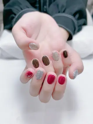 ネイル MAXKELLY MAIのネイルデザイン