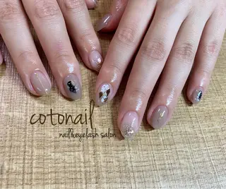 ショート ネイル ツメトマツゲ .のネイルデザイン