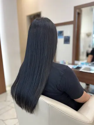 ロング 生駒市デザインカラー /浜中美奈のヘアスタイル