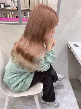 ロング カラー karin ボブハイトーンのヘアスタイル