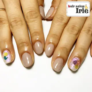 ネイル Hair salon Irie所属・與儀 知佳のネイルデザイン