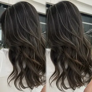 ロング カラー sera🐆 うる艶カラー🎀のヘアスタイル