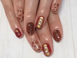 ショート ネイル 𖡼 yumenoのネイルデザイン