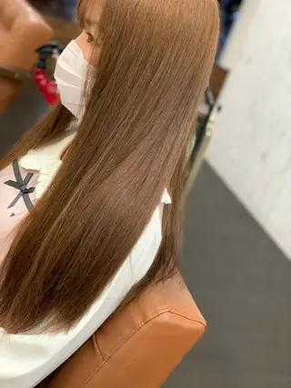 セミロング ブリーチ毛に縮毛矯正 ✨カラー✨山田 正幸のヘアスタイル