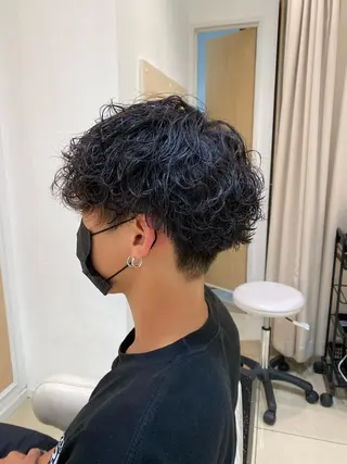 ショート パーマ メンズ メンズ特化型美容師 栗山勇人のヘアスタイル