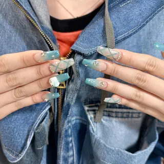 ネイル 🍄Rina🍄 韓国風ネイルのネイルデザイン