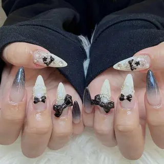 ネイル ゴテゴテ ネイルのネイルデザイン