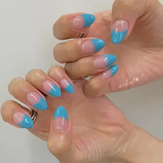 ネイル 粟津 美紀のネイルデザイン