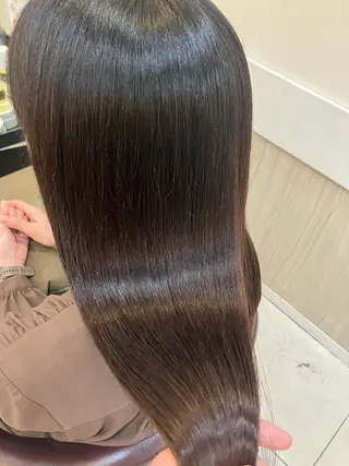 セミロング yukari 艶髪ヘアのヘアスタイル